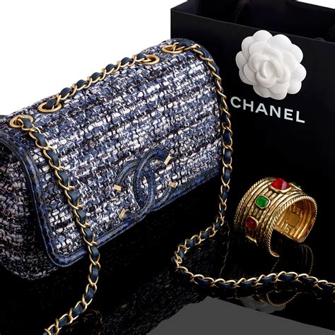 chanel cc filigree flap bag review|Chanel filigree flap .